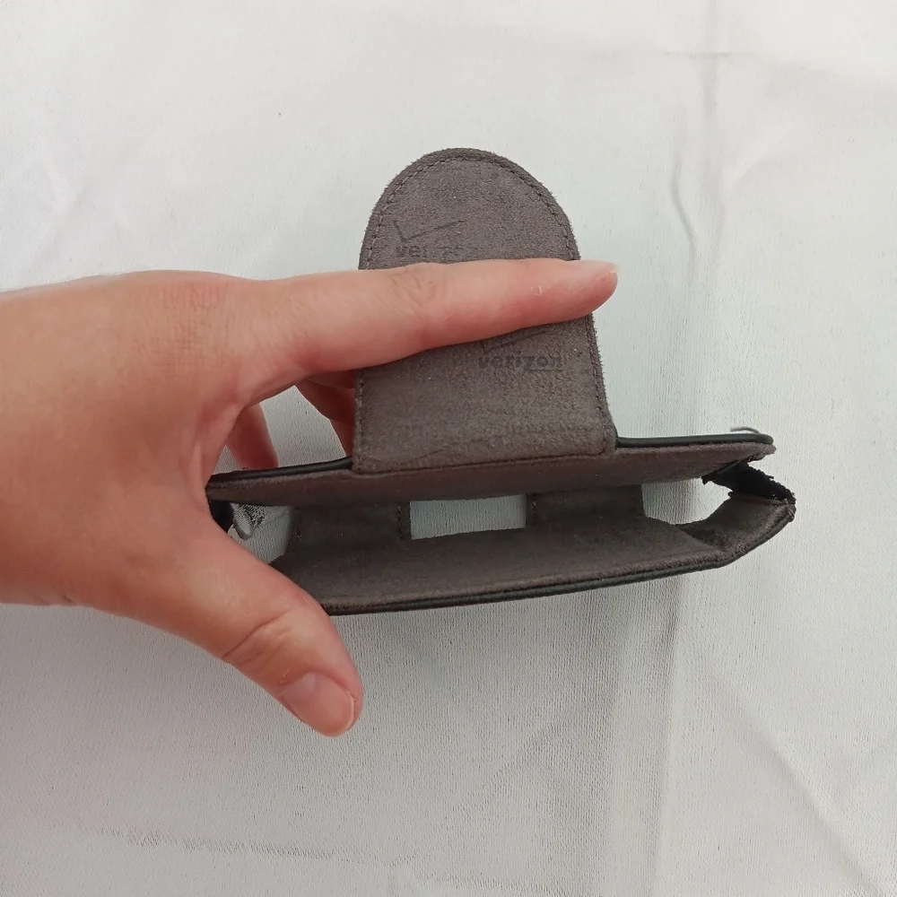 Verizon‎ Universal Cell Phone Holster Case Belt Clip Small Black Leather Pouch
